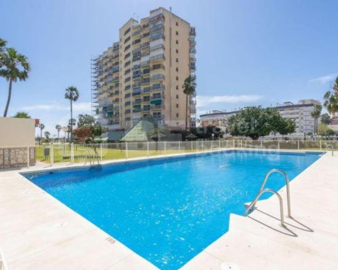 Precioso Estudio Frente Al Mar Con Piscina Benalmádena Exterior photo