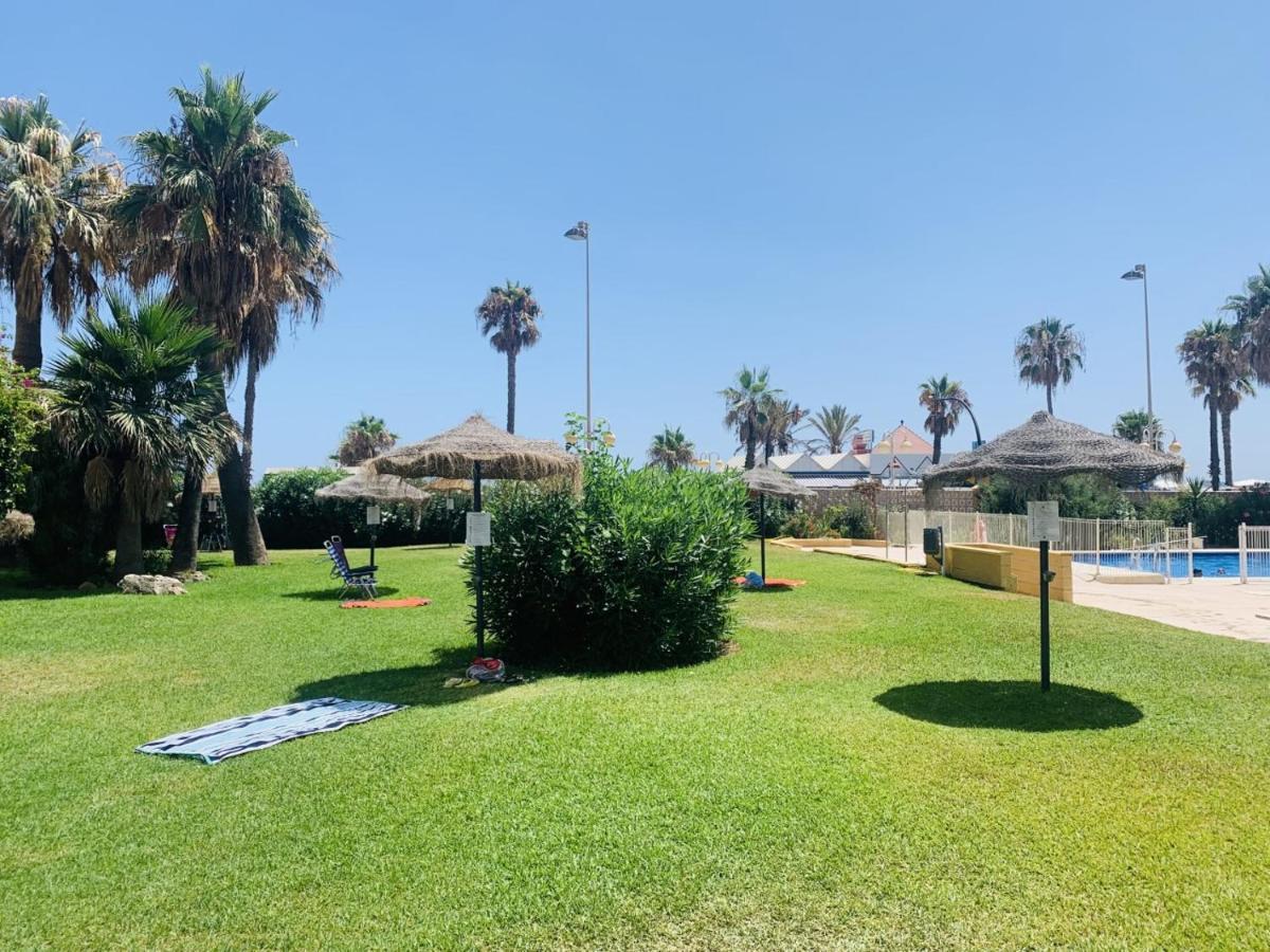 Precioso Estudio Frente Al Mar Con Piscina Benalmádena Exterior photo