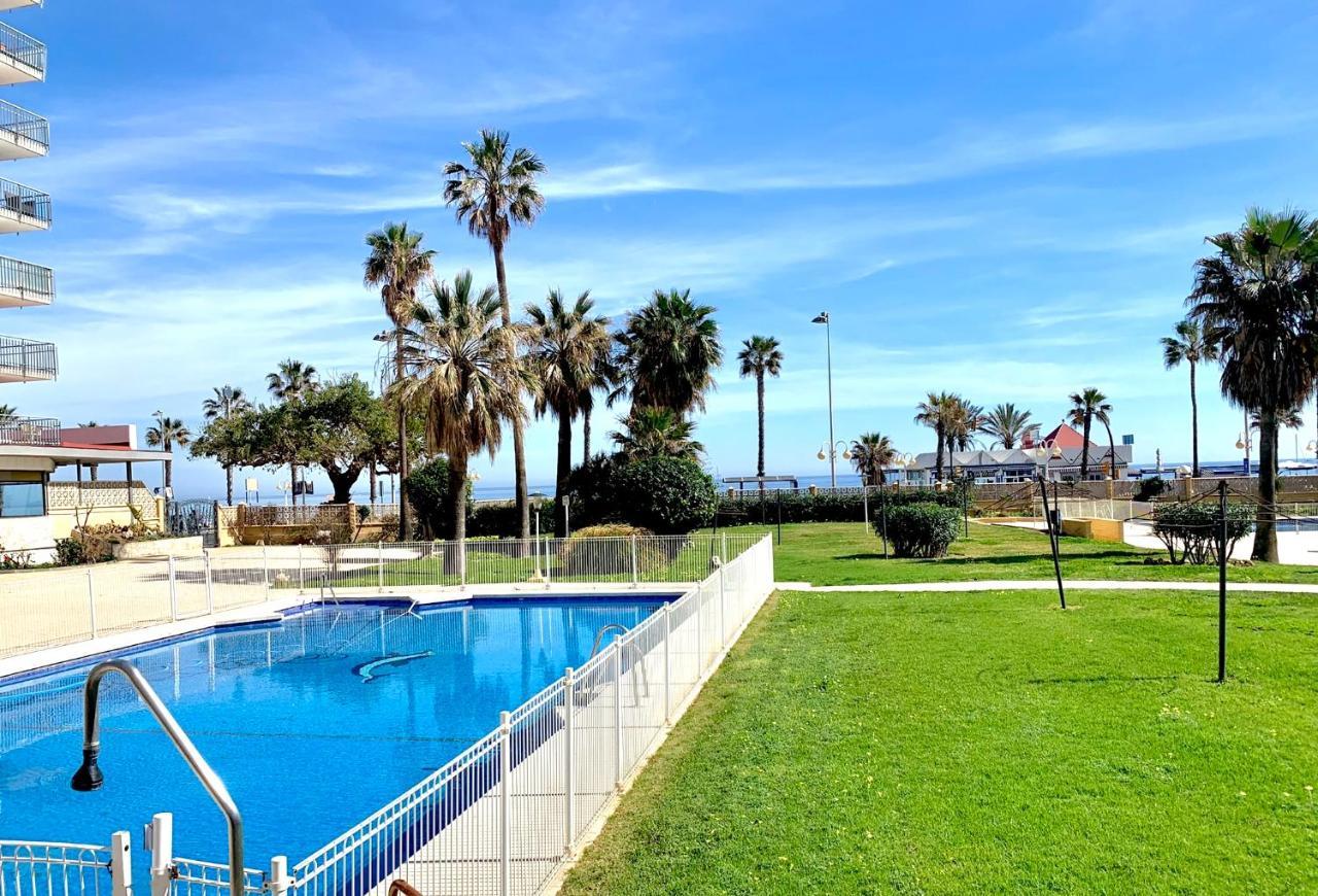 Precioso Estudio Frente Al Mar Con Piscina Benalmádena Exterior photo