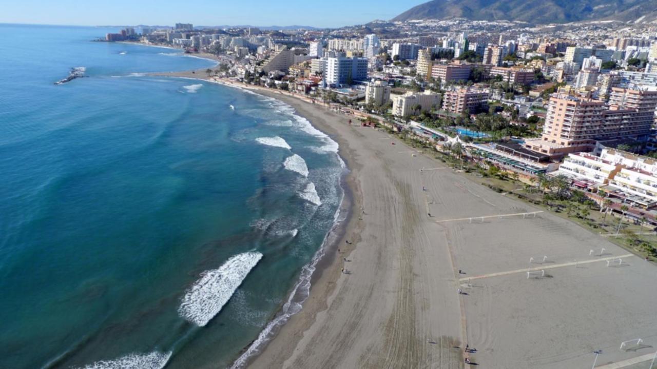 Precioso Estudio Frente Al Mar Con Piscina Benalmádena Exterior photo