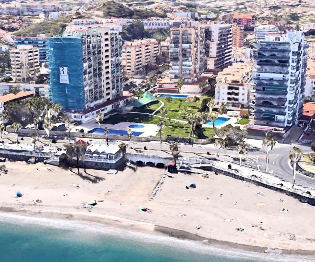 Precioso Estudio Frente Al Mar Con Piscina Benalmádena Exterior photo